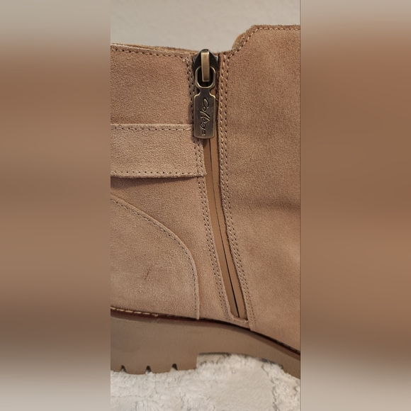 Booties - Picture 5 of 6